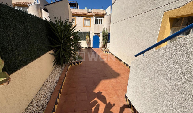 Resale - Bungalow - Torrevieja