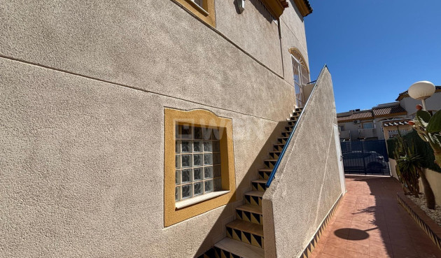 Resale - Bungalow - Torrevieja