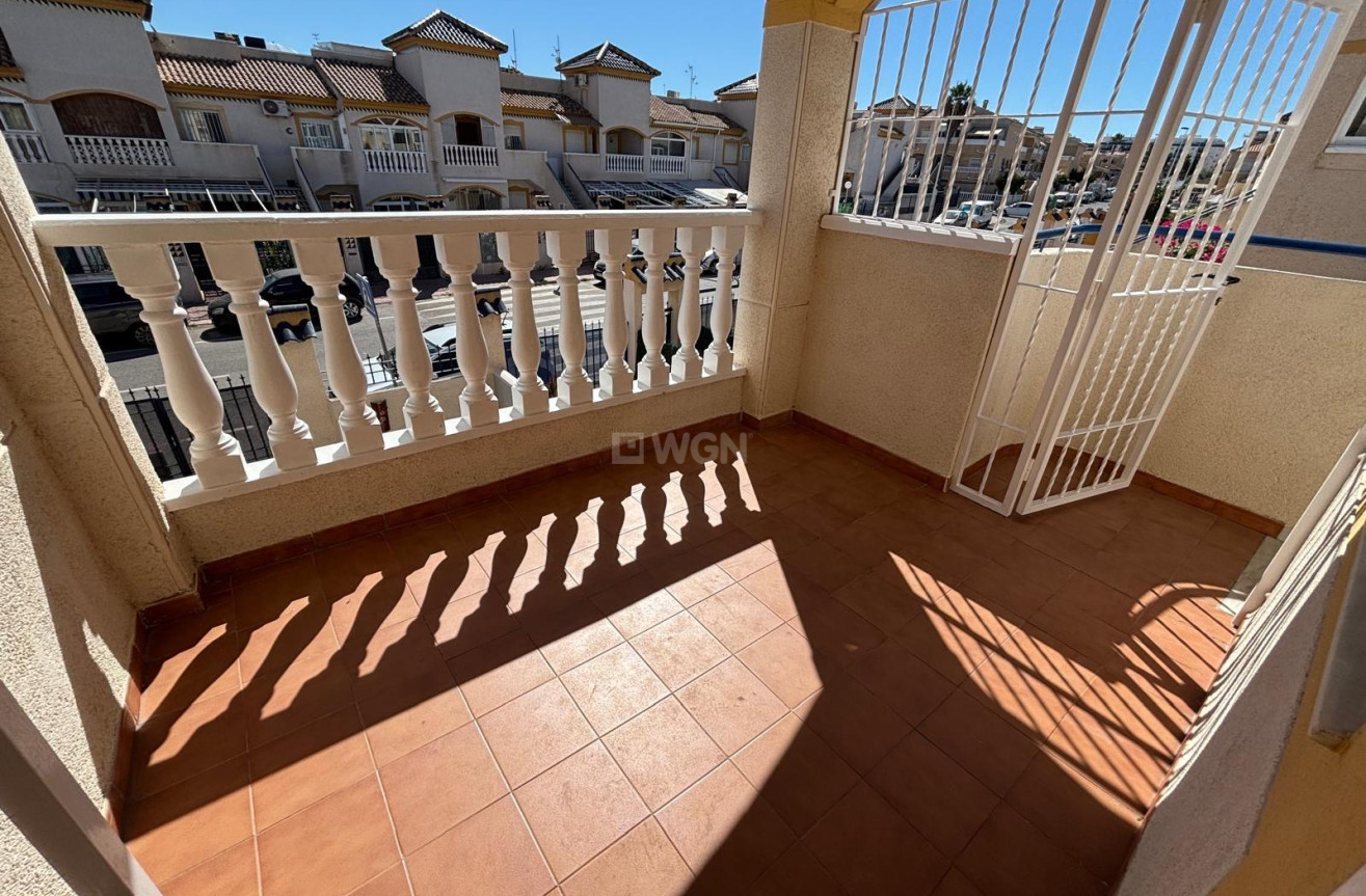 Resale - Bungalow - Torrevieja