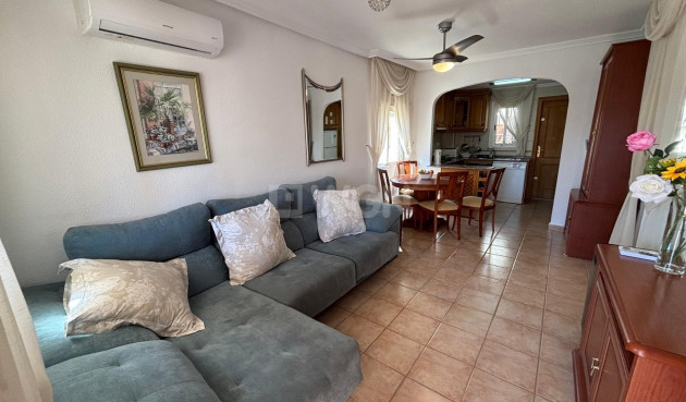 Resale - Bungalow - Torrevieja