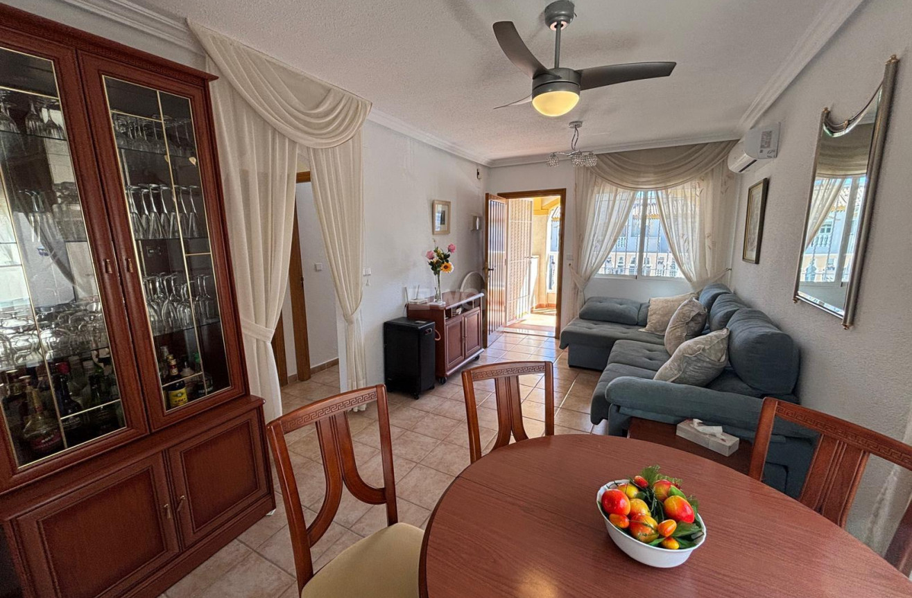 Resale - Bungalow - Torrevieja