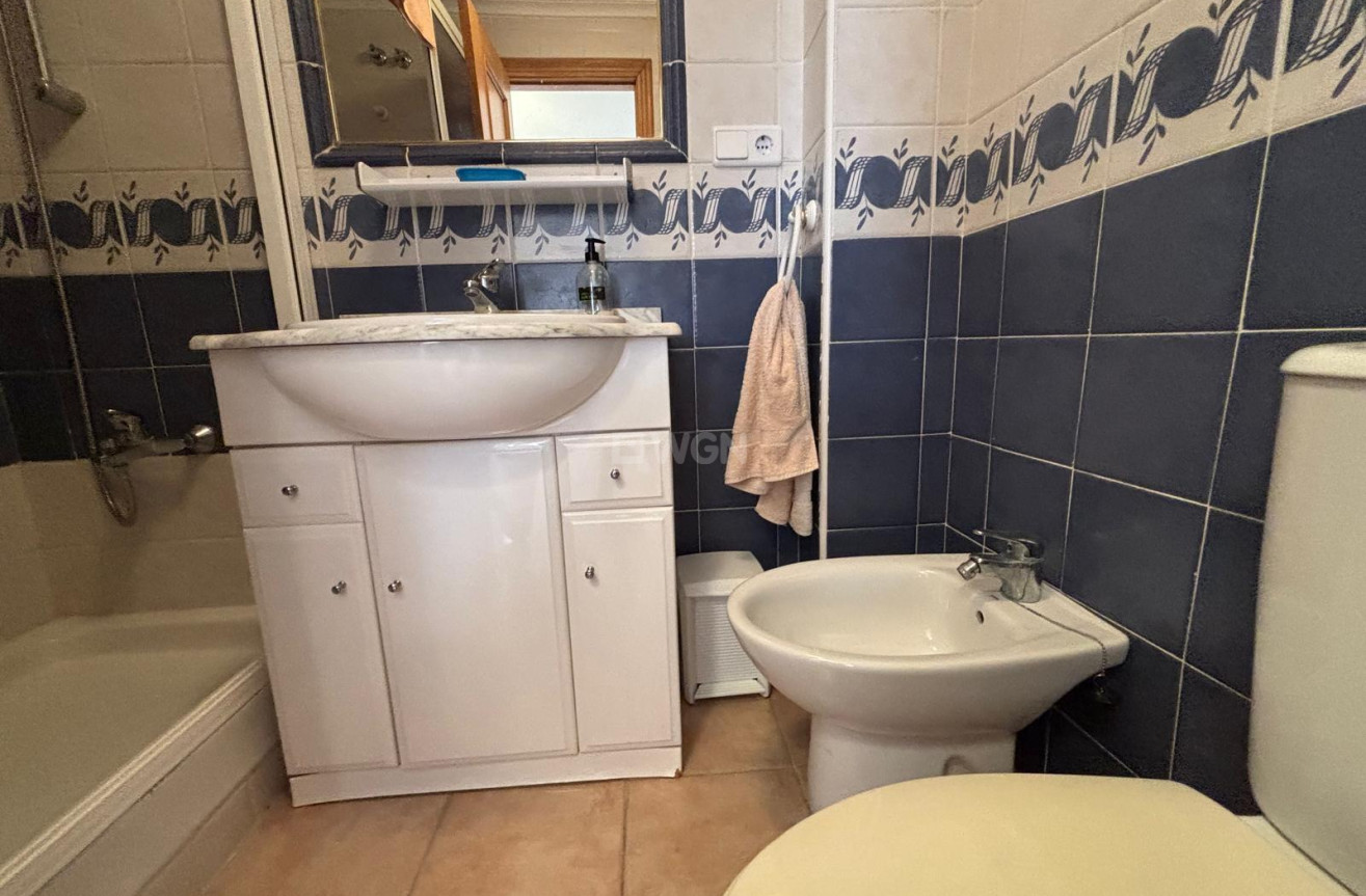 Resale - Bungalow - Torrevieja