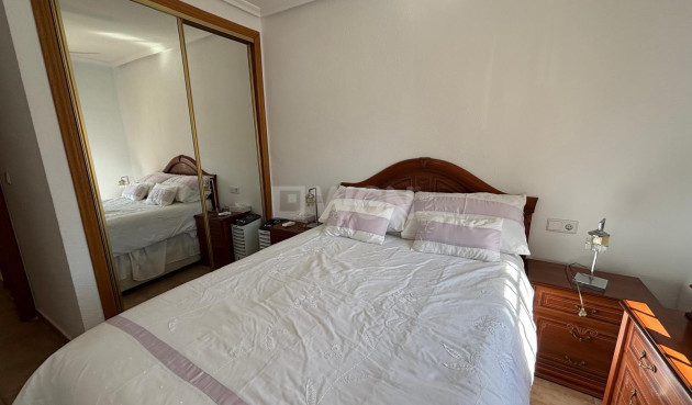 Resale - Bungalow - Torrevieja