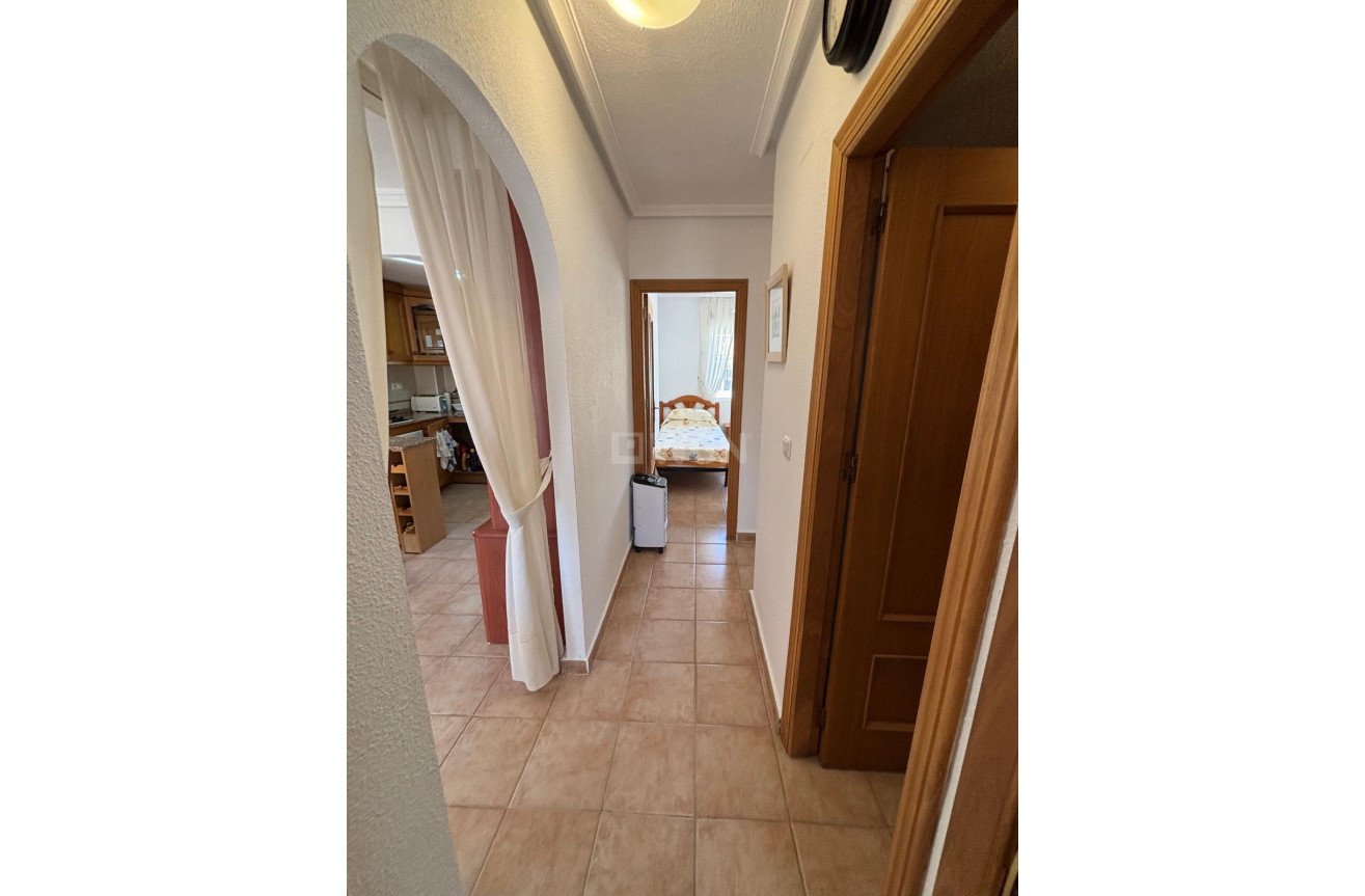 Resale - Bungalow - Torrevieja