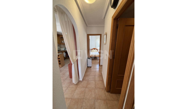 Resale - Bungalow - Torrevieja