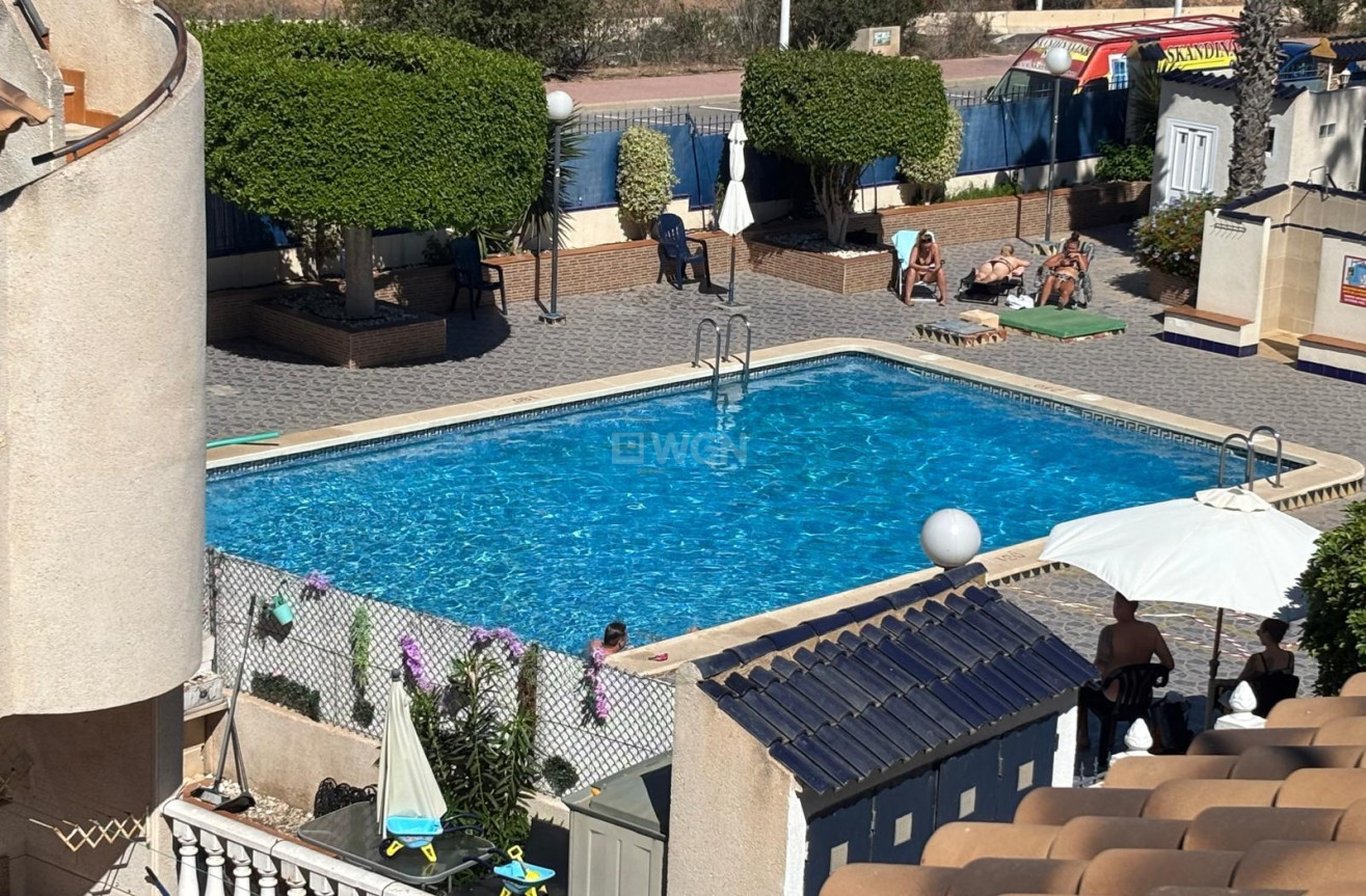 Resale - Bungalow - Torrevieja