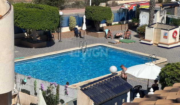 Resale - Bungalow - Torrevieja