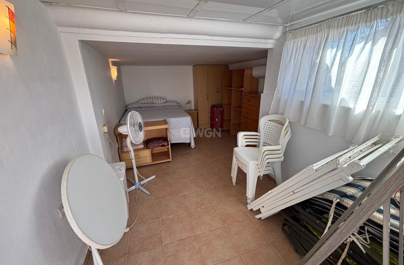 Resale - Bungalow - Torrevieja