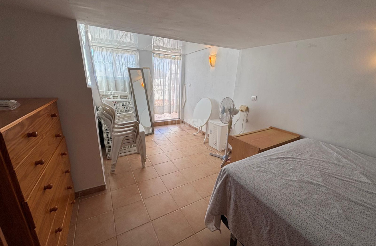 Resale - Bungalow - Torrevieja