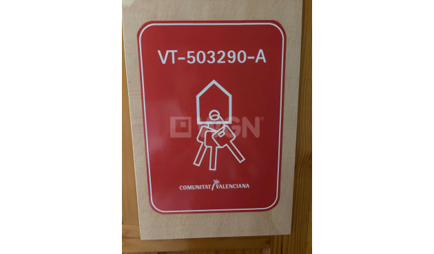 Odsprzedaż - Mieszkanie w bloku - Torrevieja - Playa de los Locos