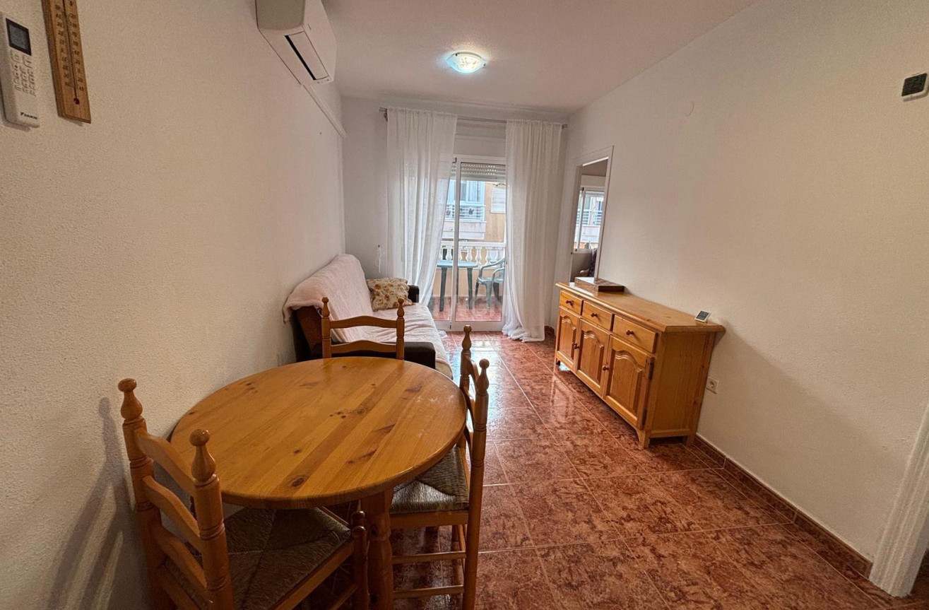 Reventa - Apartamento / piso - Torrevieja - Playa del Cura
