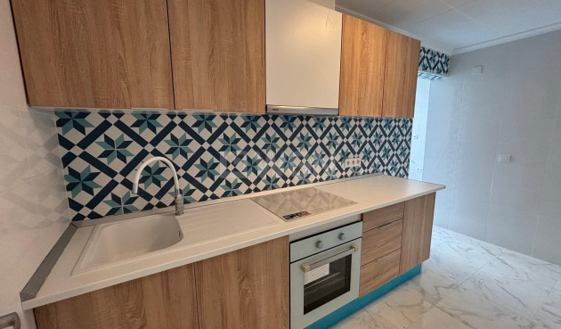 Odsprzedaż - Daszek - Torrevieja - Acequion