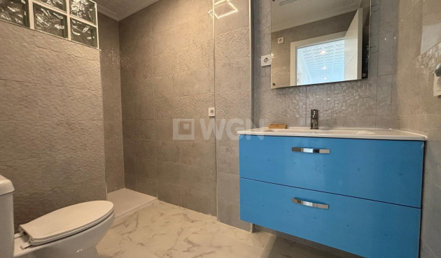 Odsprzedaż - Daszek - Torrevieja - Acequion