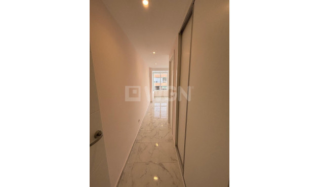 Odsprzedaż - Daszek - Torrevieja - Acequion