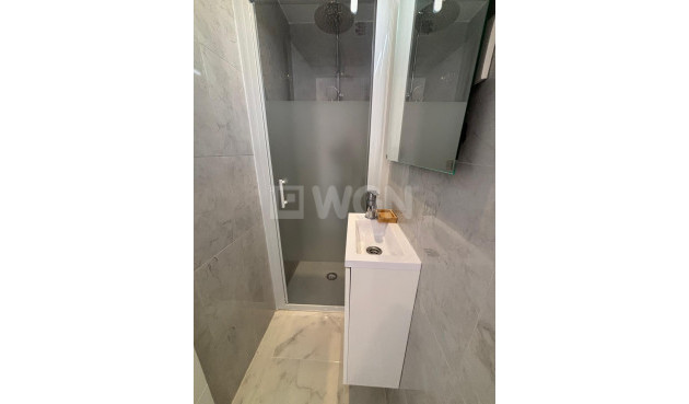 Odsprzedaż - Daszek - Torrevieja - Acequion