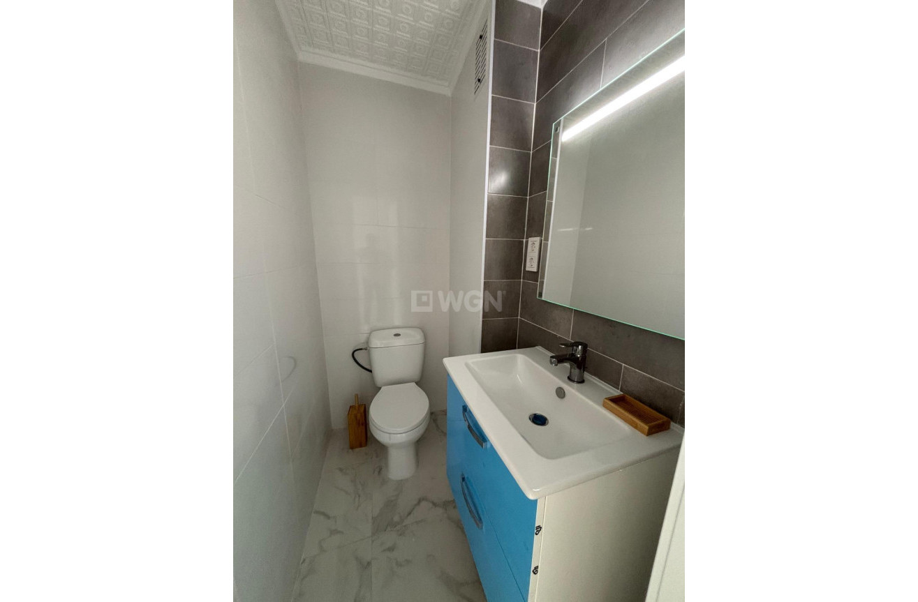 Odsprzedaż - Daszek - Torrevieja - Acequion