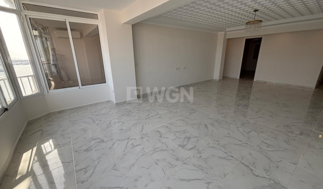 Odsprzedaż - Daszek - Torrevieja - Acequion