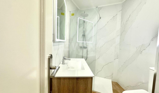 Reventa - Apartamento / piso - Torrevieja - La Mata Pueblo