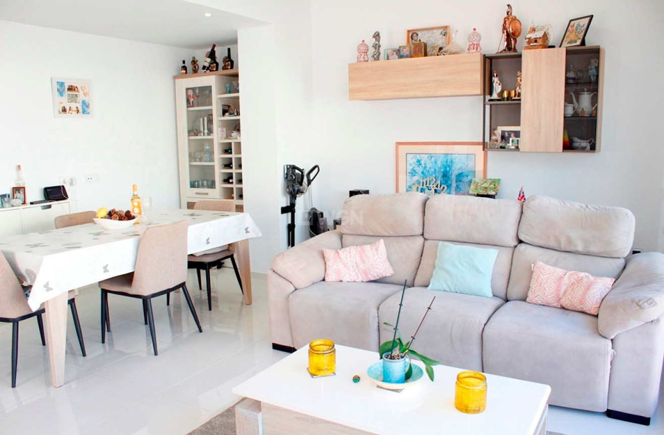 Odsprzedaż - Villa - San Miguel de Salinas - Inland