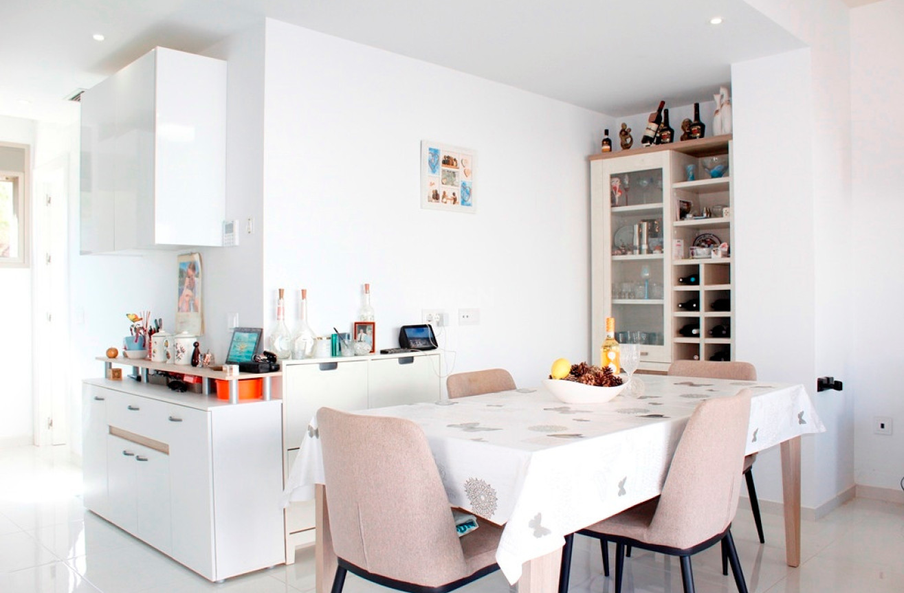 Odsprzedaż - Villa - San Miguel de Salinas - Inland