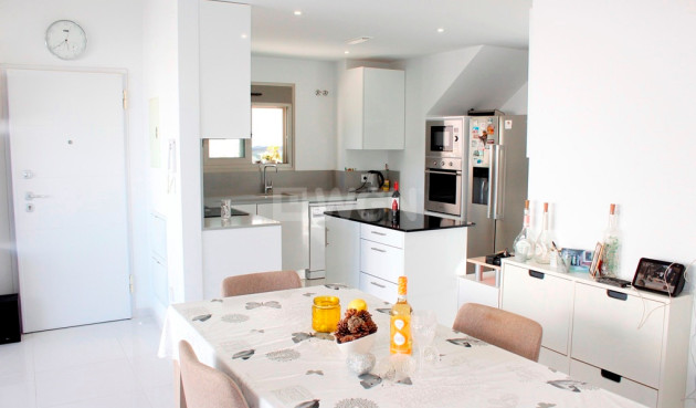 Odsprzedaż - Villa - San Miguel de Salinas - Inland