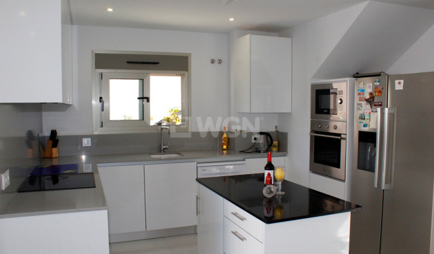 Odsprzedaż - Villa - San Miguel de Salinas - Inland