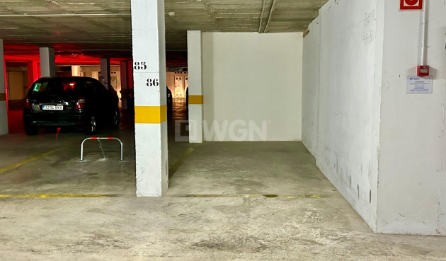 Odsprzedaż - Mieszkanie w bloku - Torrevieja - Estacion De Autobuses