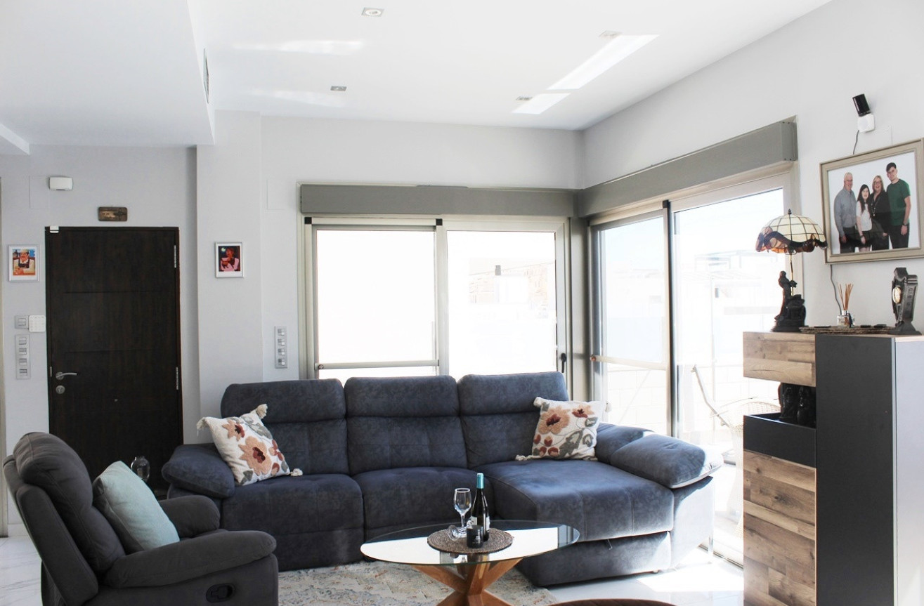 Resale - Villa - Orihuela Costa - Costa Blanca