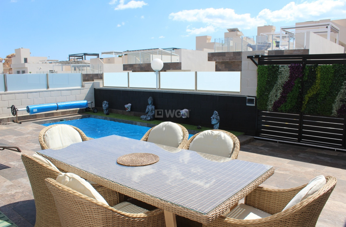 Resale - Villa - Orihuela Costa - Costa Blanca