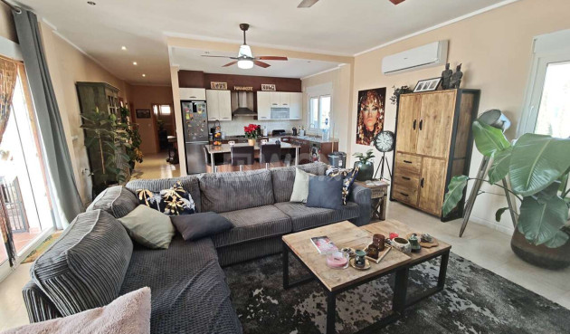 Odsprzedaż - Villa - Sax - Inland