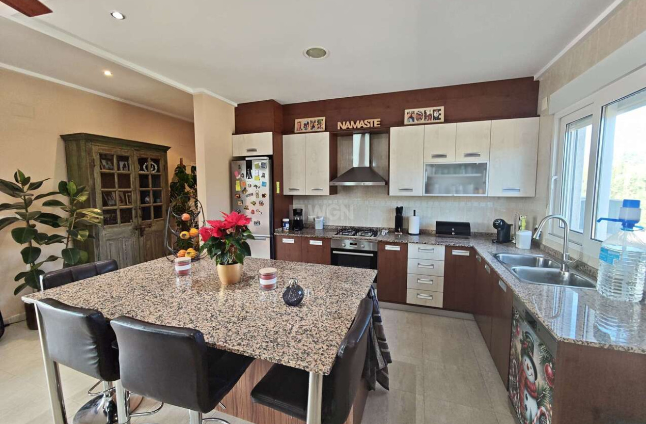 Odsprzedaż - Villa - Sax - Inland