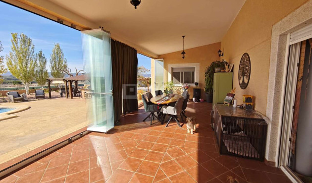 Odsprzedaż - Villa - Sax - Inland