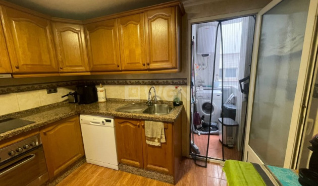 Odsprzedaż - Mieszkanie w bloku - Torrevieja - Costa Blanca