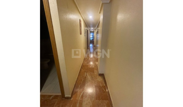 Odsprzedaż - Mieszkanie w bloku - Torrevieja - Costa Blanca