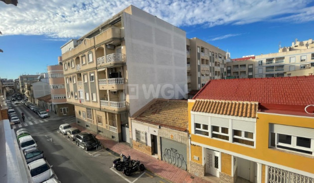 Odsprzedaż - Mieszkanie w bloku - Torrevieja - Costa Blanca
