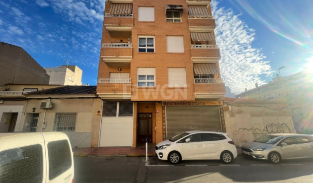 Odsprzedaż - Mieszkanie w bloku - Torrevieja - Costa Blanca