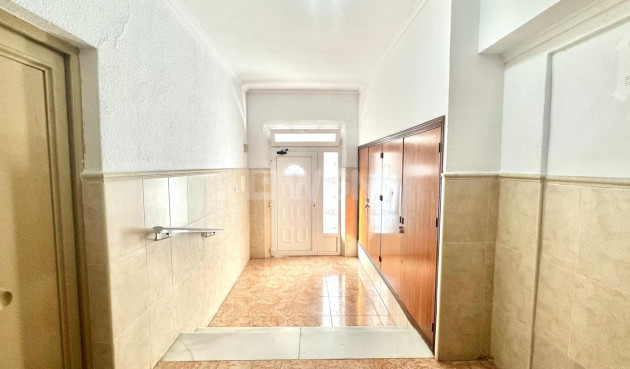 Wiederverkauf - Wohnung - Torrevieja - Estacion De Autobuses