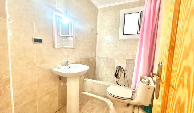 Wiederverkauf - Wohnung - Torrevieja - Estacion De Autobuses