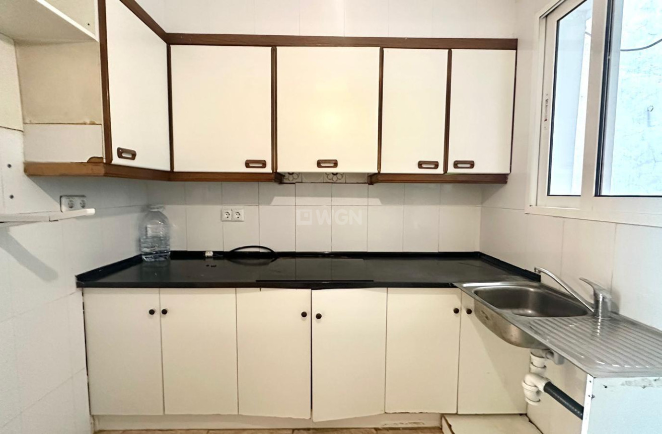 Wiederverkauf - Wohnung - Torrevieja - Estacion De Autobuses