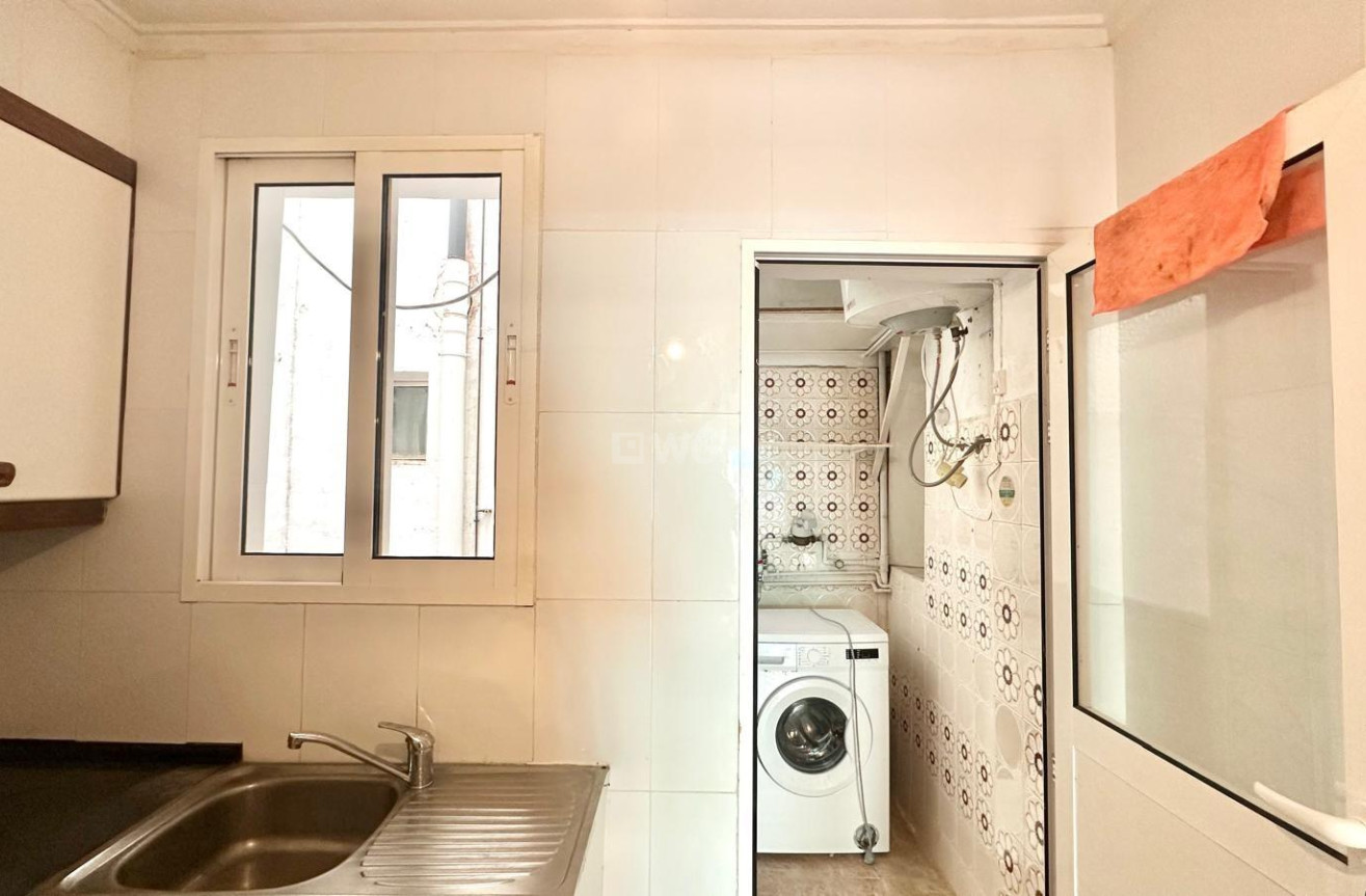 Wiederverkauf - Wohnung - Torrevieja - Estacion De Autobuses