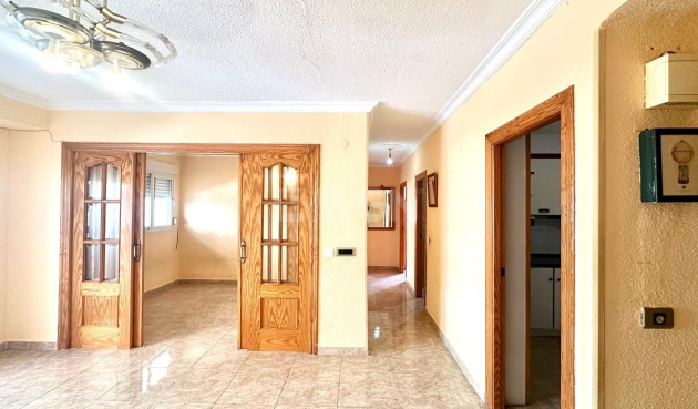 Wiederverkauf - Wohnung - Torrevieja - Estacion De Autobuses