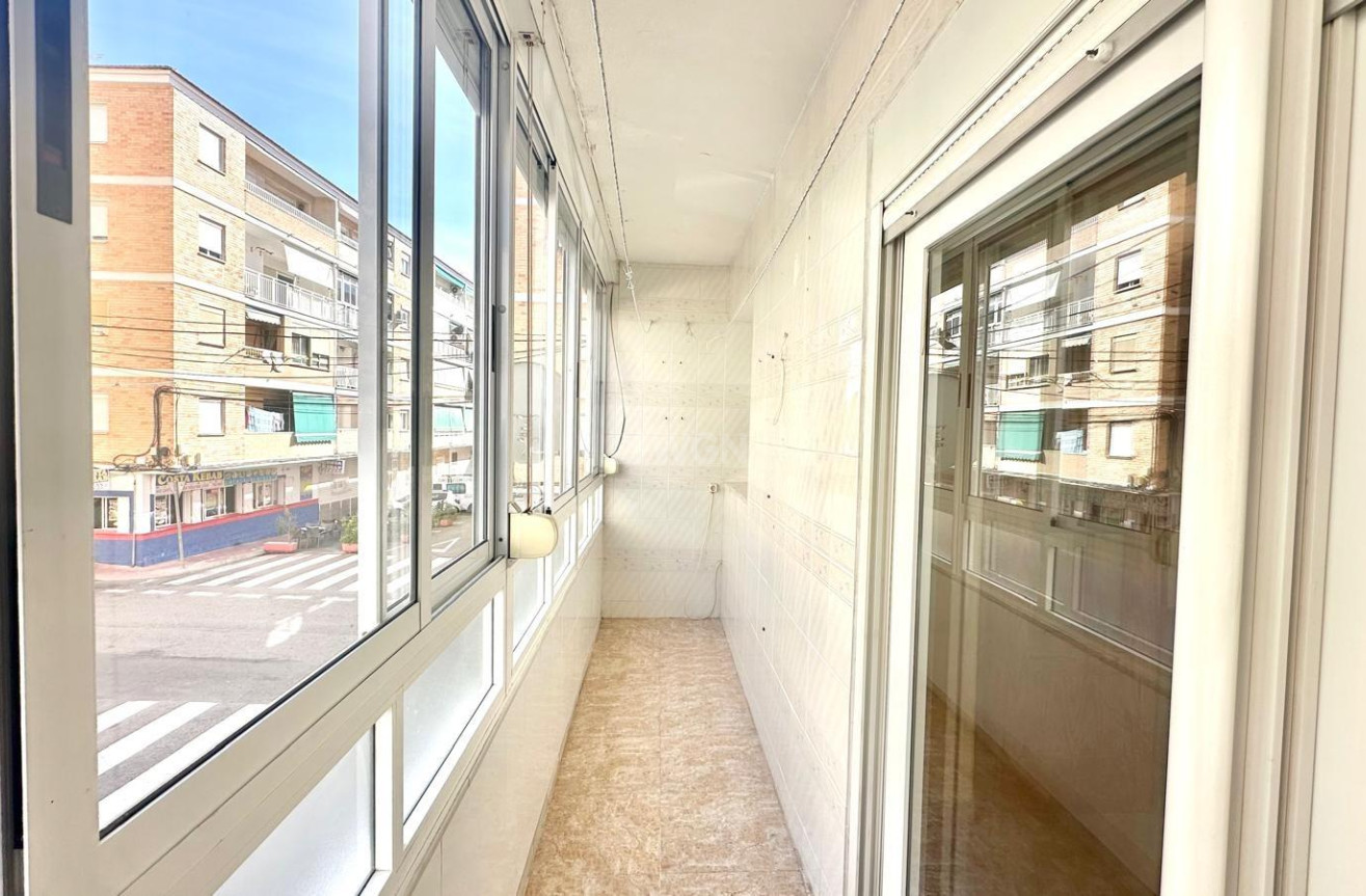 Wiederverkauf - Wohnung - Torrevieja - Estacion De Autobuses