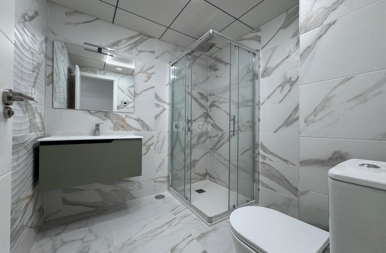 Resale - Apartment / flat - Torrevieja - Centro