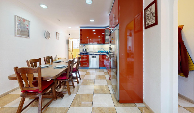 Odsprzedaż - Mieszkanie w bloku - Torrevieja - Puerto Deportivo Marina Salinas