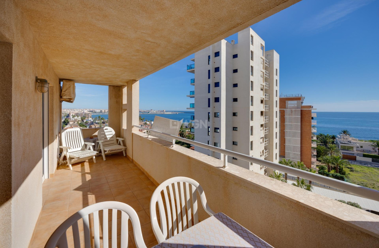 Odsprzedaż - Mieszkanie w bloku - Torrevieja - La Veleta