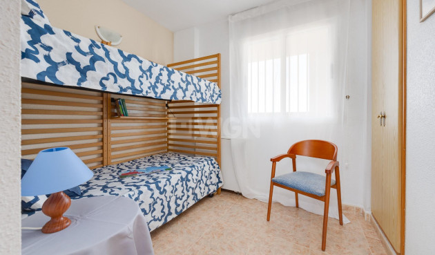 Odsprzedaż - Mieszkanie w bloku - Torrevieja - La Veleta
