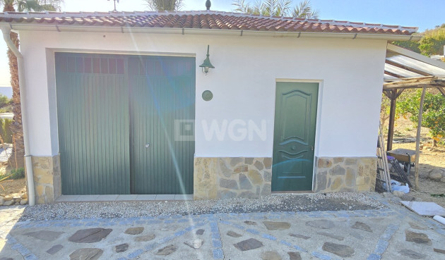 Odsprzedaż - Villa - Alcaucín - Inland