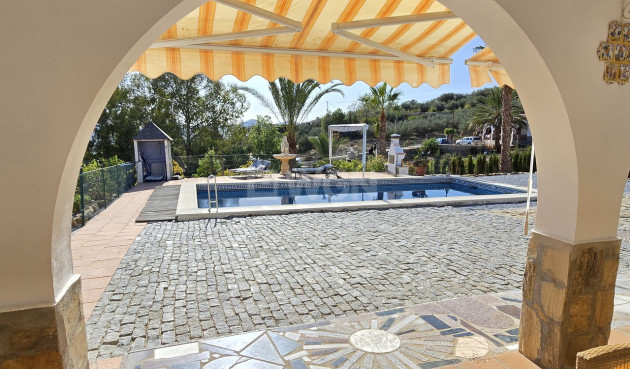 Odsprzedaż - Villa - Alcaucín - Inland