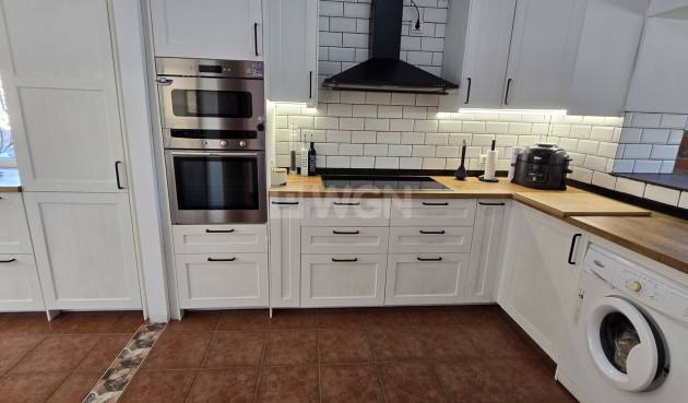 Odsprzedaż - Villa - Alcaucín - Inland