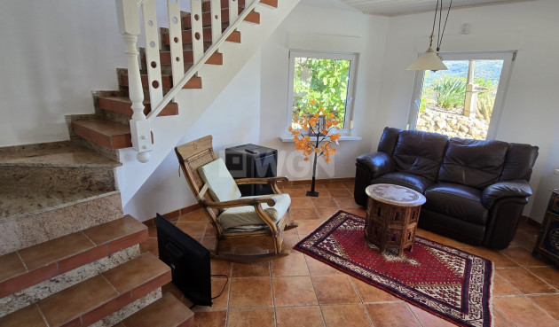 Odsprzedaż - Villa - Alcaucín - Inland